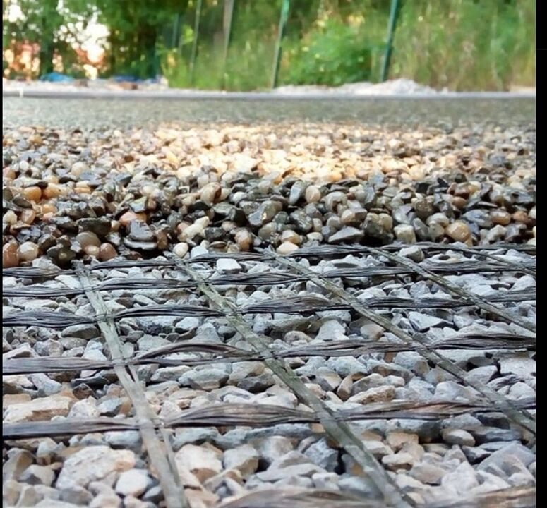 Сітка для зміцнення кам'яного килима